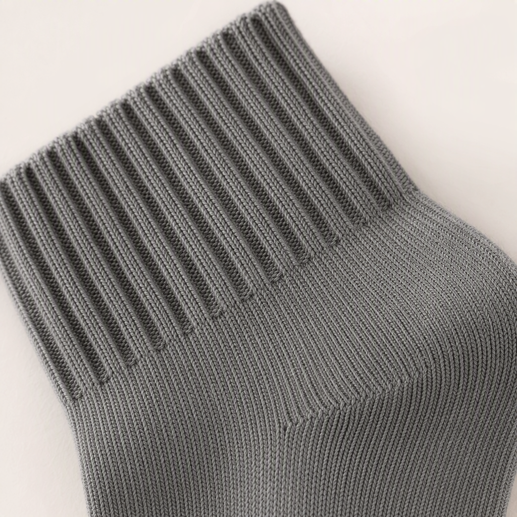 Comfortable, breathable, casual short sports socks for men and women, grey, versatile, thin spring and summer style Application Scenario