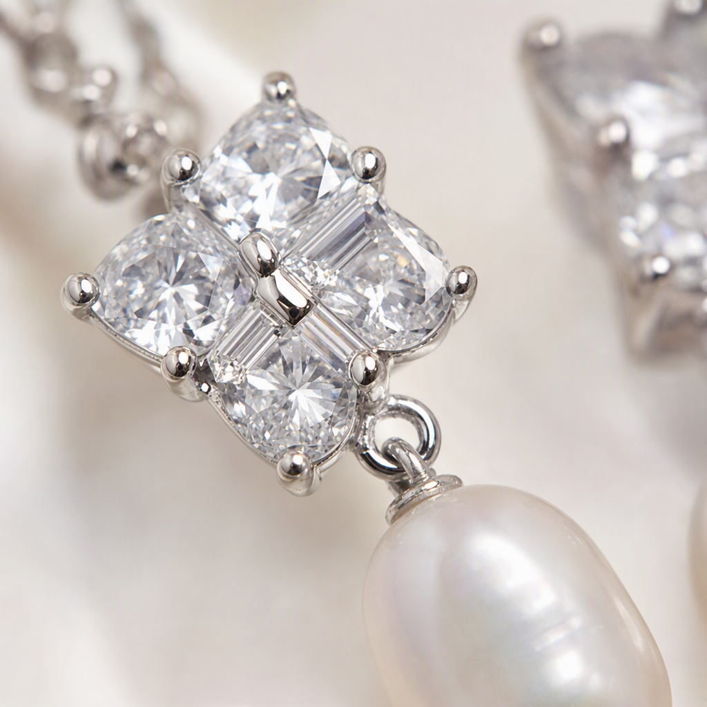 Fashionable silver pearl and diamond jewelry set for women's wedding and wedding accessories, elegant and full set of accessories Application Scenario