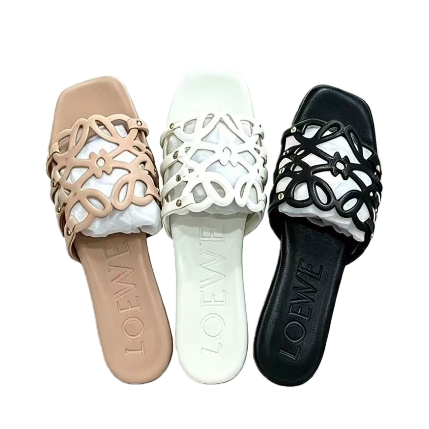 انتزاع البنك من صيف البنك، وهو عبارة عن شفاة من طراز Fashion Lady Slips110200793. Item Picture