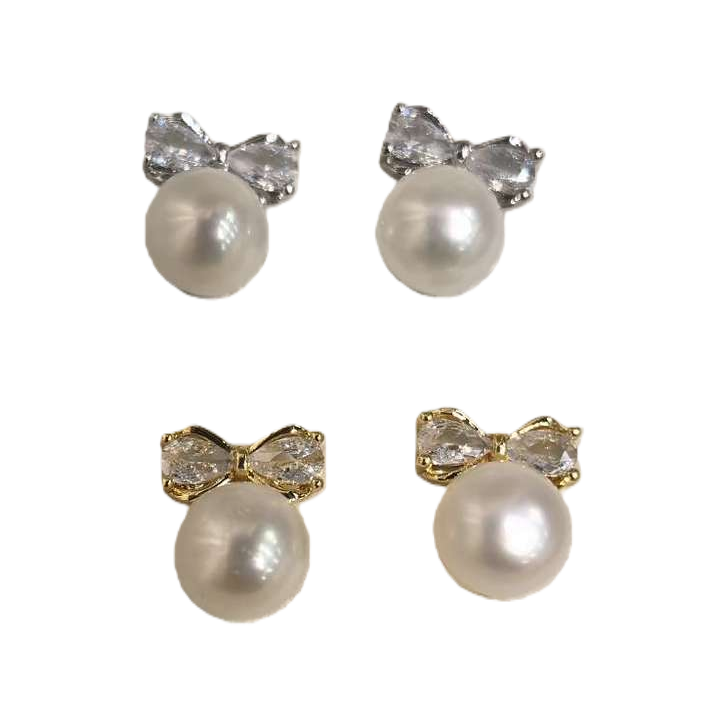 The white jewelry box with pearl bow stud earrings is a simple and versatile accessory for elegant girls as a gift Item Picture