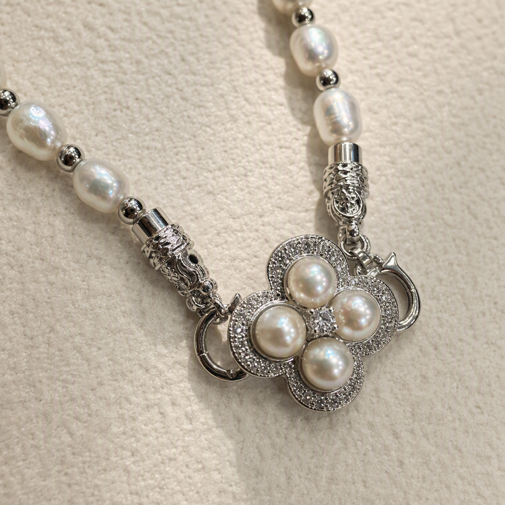 Elegant white pearl necklace, a versatile and fashionable accessory for women, a classic gift, a natural luster jewelry piece Application Scenario