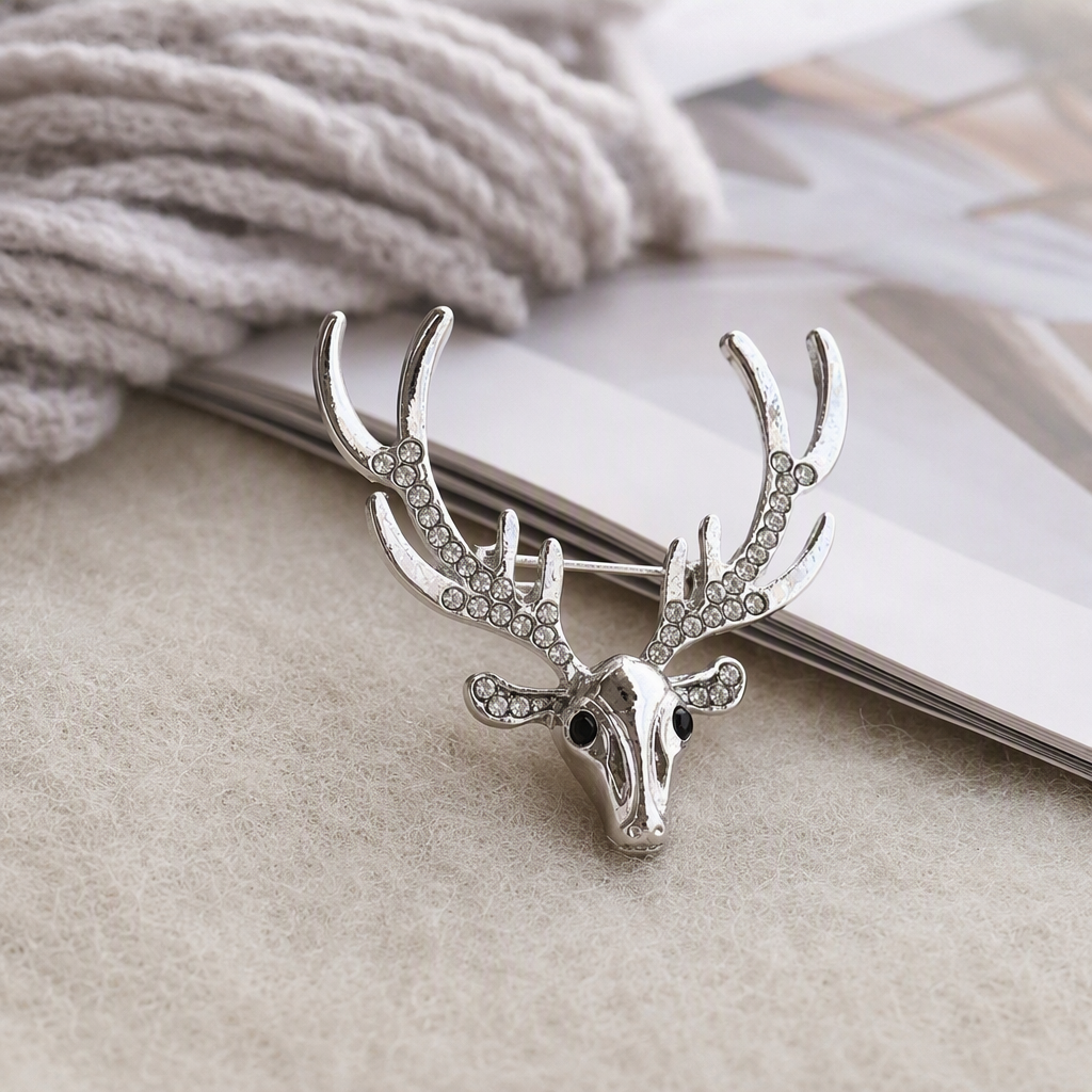 Silver diamond-encrusted antler-shaped fashionable accessory, simple and versatile, personalized and trendy accessory gift details Picture