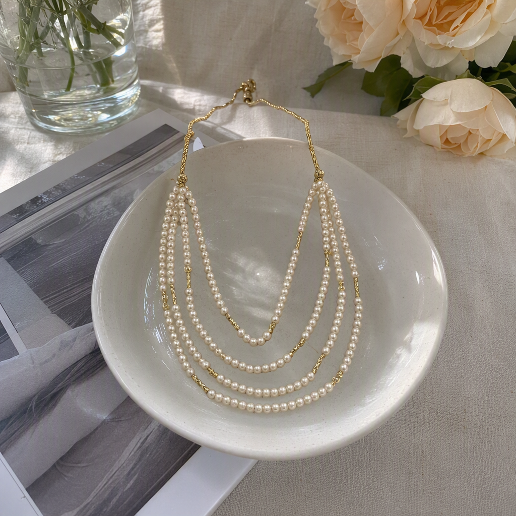 White pearl multi-layer necklace, retro, elegant, fashionable and versatile women's accessory gift details Picture