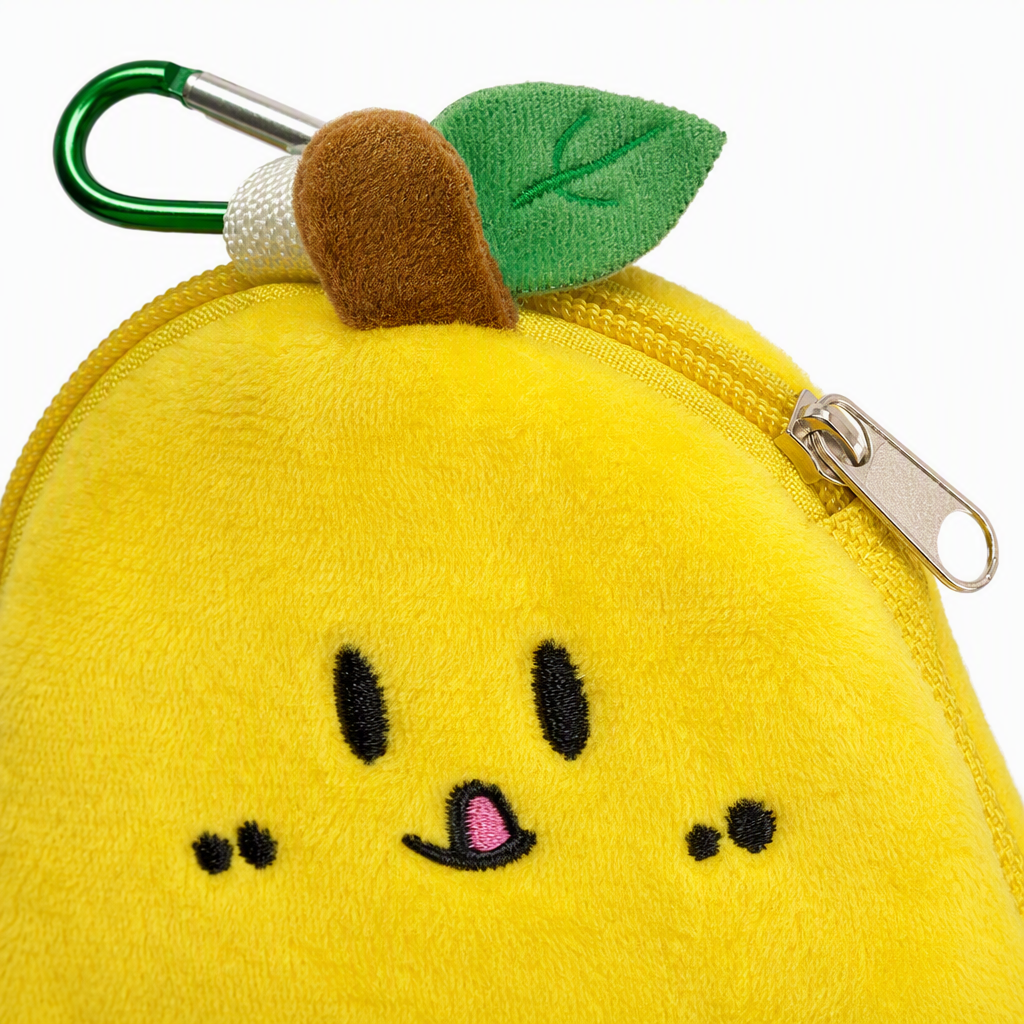 Cartoon fruit and vegetable plush coin purse pendant, mini zipper small bag, earphone storage bag, keychain bag, colorful fruit-shaped plush coin purse, children's cartoon small wallet, trendy ladies' bag, toy coin purse, trendy play style Item Picture
