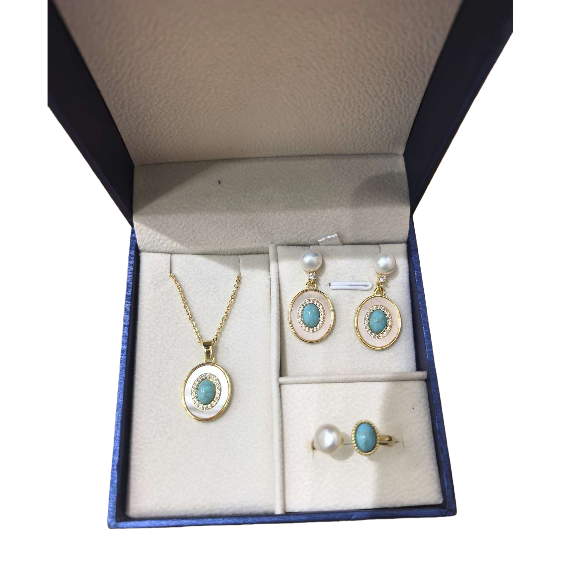 The blue gift box is equipped with a white velvet tray, golden gem-encrusted pearl jewelry set, necklace, earrings and ring, featuring an elegant and exquisite packaging design Item Picture