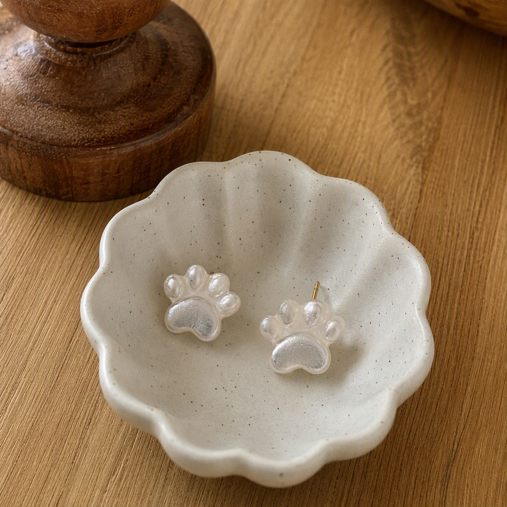 Cute animal paw print white stud earrings, simple Korean style personalized earrings, versatile earrings for girls' temperament details Picture