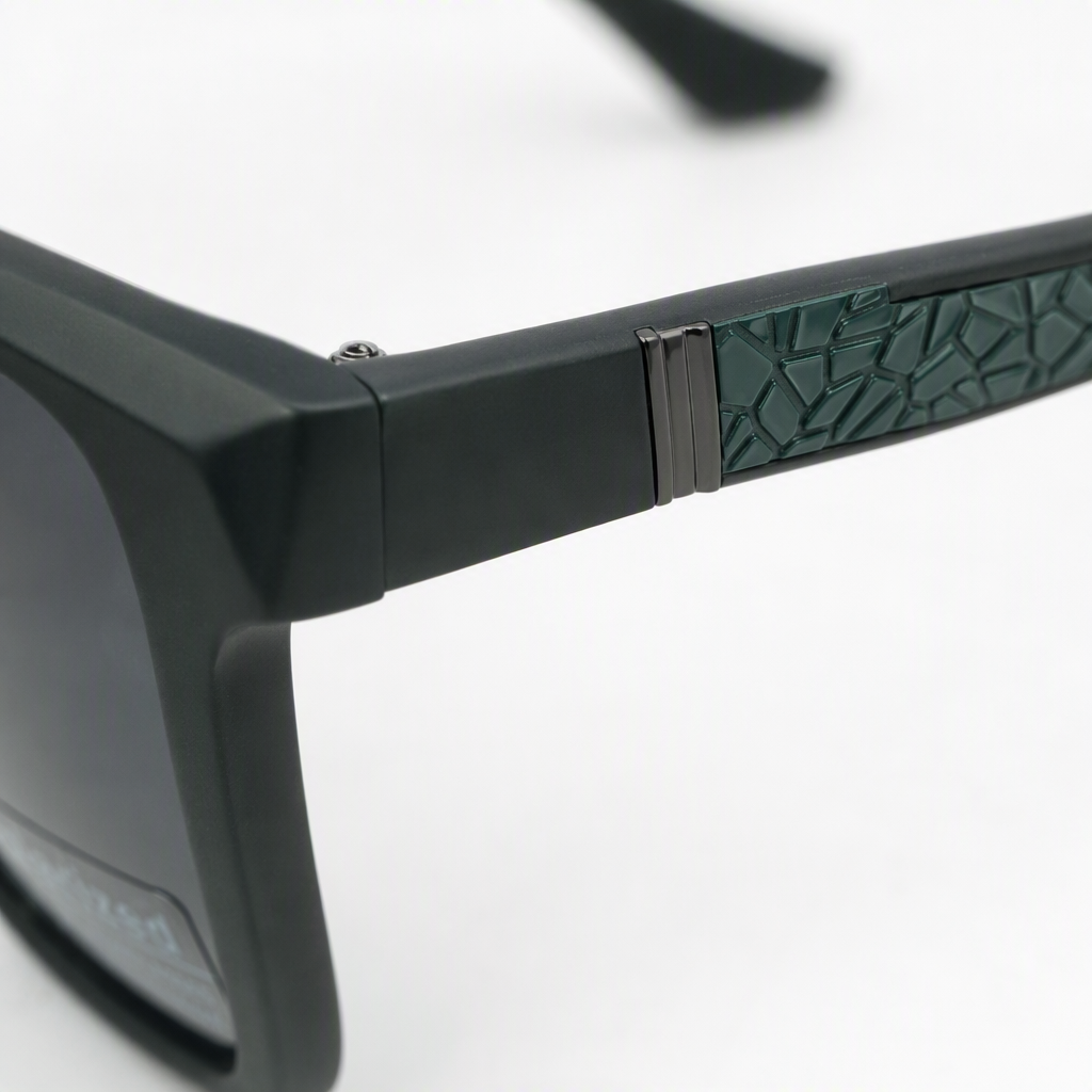 Fashionable polarized sunglasses with black frames for UV protection, unisex polarized sunglasses, trendy sunglasses Application Scenario