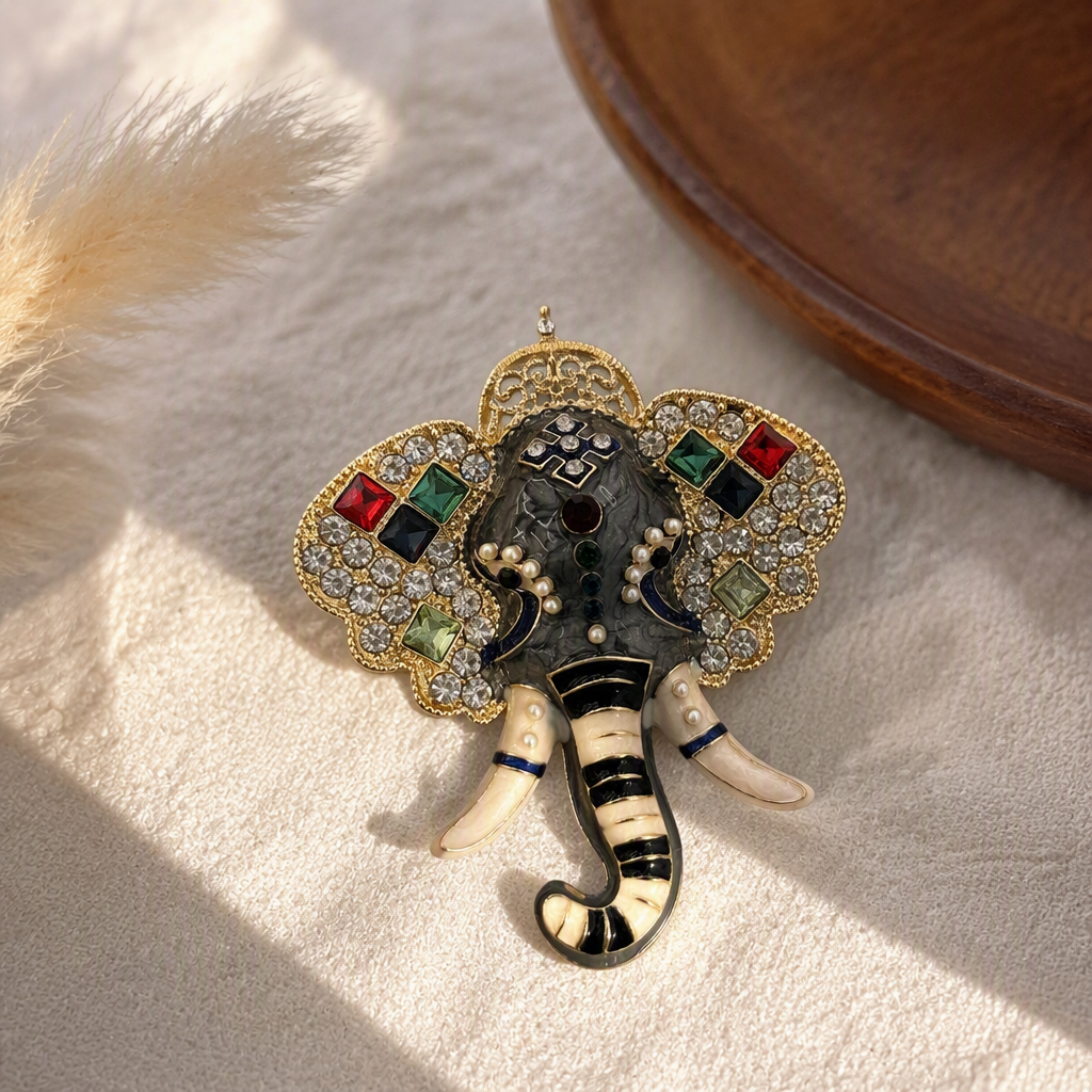 Creative and colorful elephant-shaped brooches, fashionable and personalized brooch accessories, trendy and versatile gifts for collection details Picture