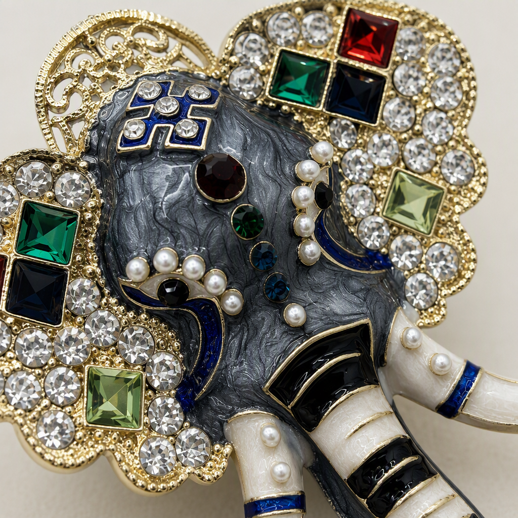 Creative and colorful elephant-shaped brooches, fashionable and personalized brooch accessories, trendy and versatile gifts for collection Application Scenario