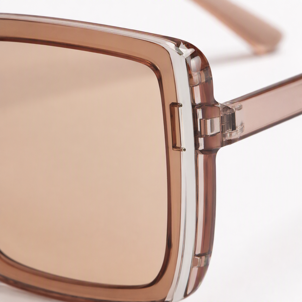 Fashionable square polarized sunglasses, UV-resistant, unisex casual sunglasses, brown frame, trendy style Application Scenario