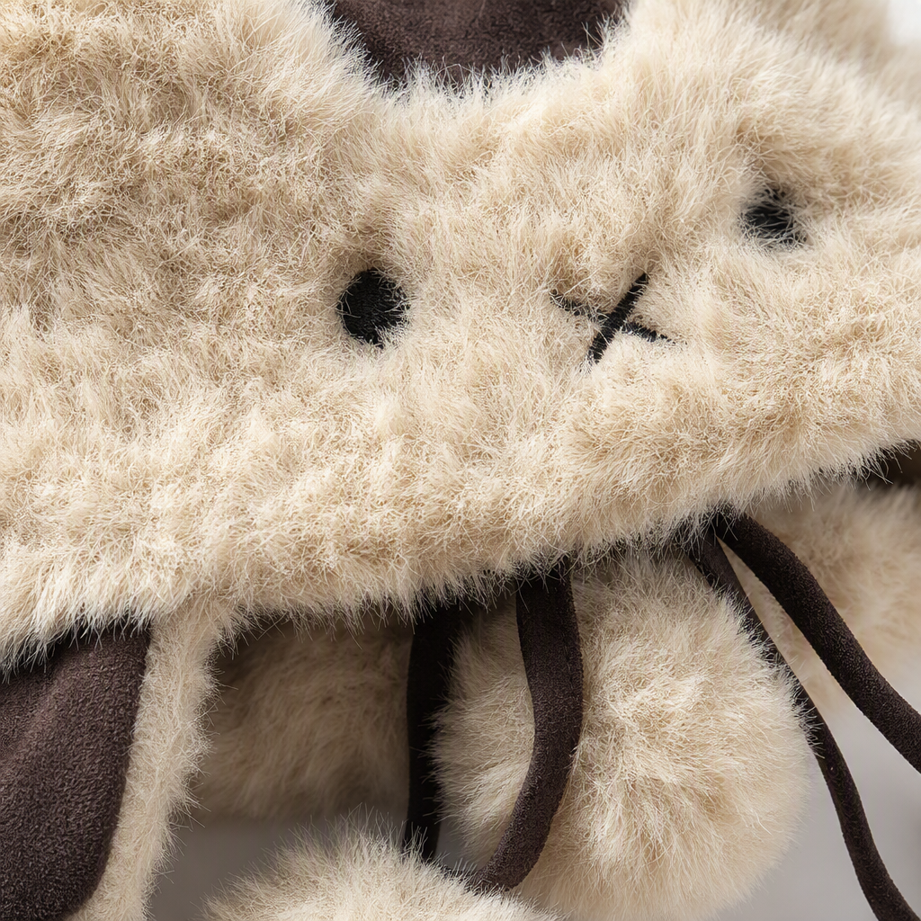 Warm and comfortable beige plush cat ear hat, fashionable and cute winter warm hat for women, new autumn and winter style Application Scenario