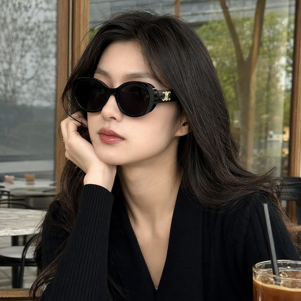 Fashionable polarized sunglasses, large-framed UV-resistant black oval sunglasses suitable for both men and women, a trendy style details Picture