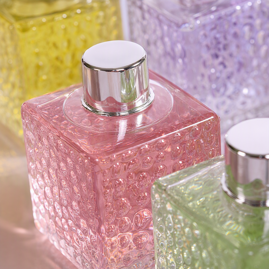زجاجة المعطرة الملوّثة الملوّونة، التي تحتوي على قارورة المعطرة الملوّنة، هي المعطرة الخلاقة التي تحتوي على قارورة المعطر الملوَّنة Application Scenario