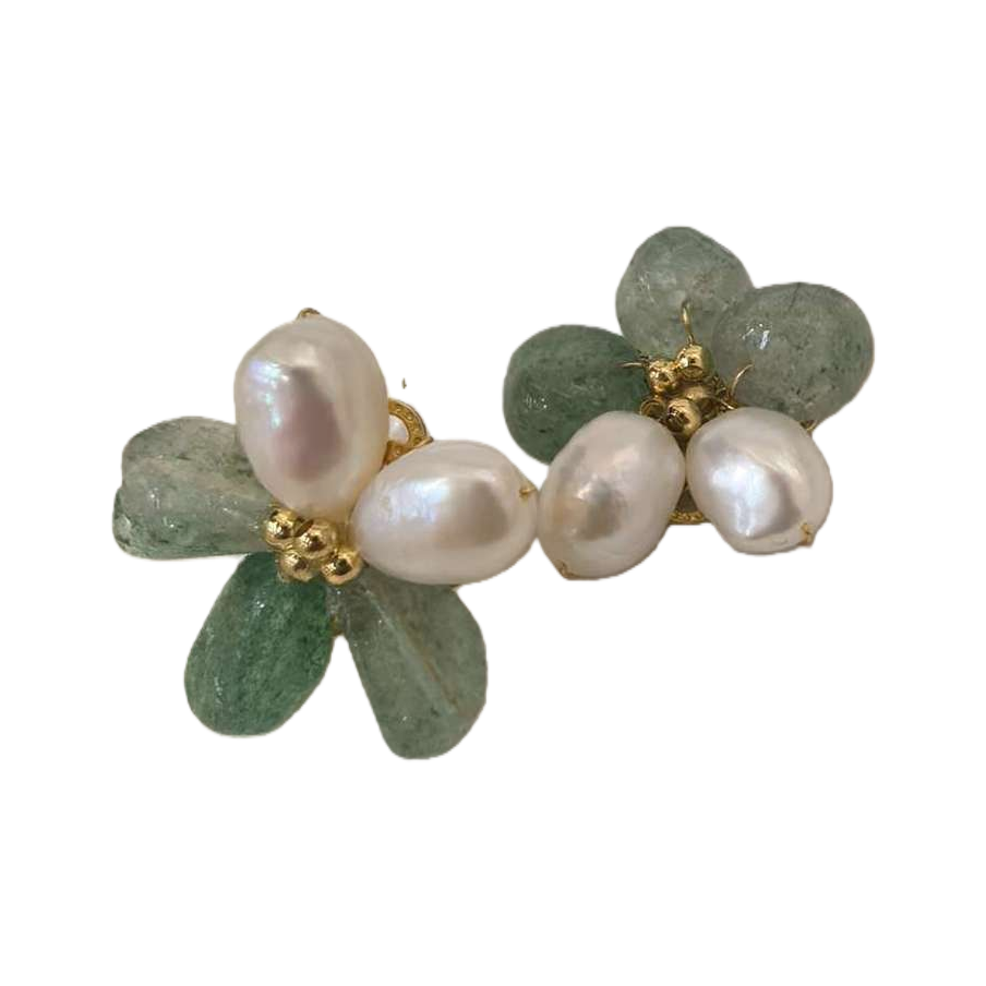 مسامير اللؤلؤ الطبيعية الخضراء هي عبارة عن قوالب للأذنية Item Picture