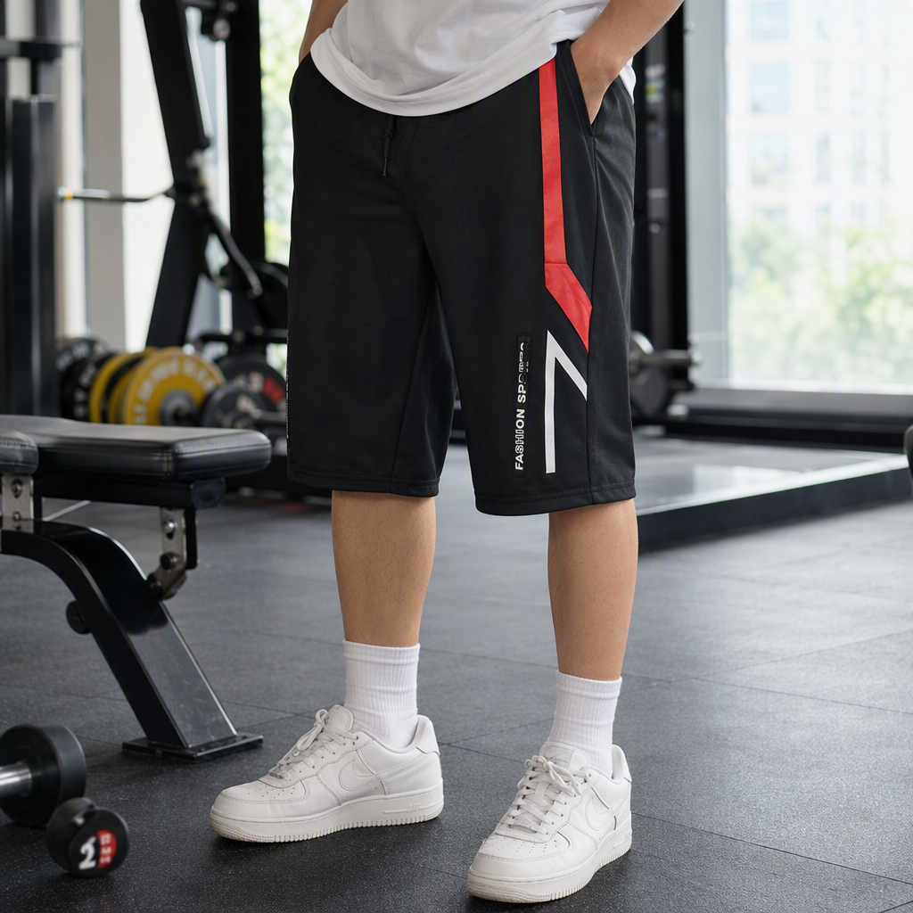 Fashionable sports shorts, men's casual loose breathable striped decorated black sports shorts, sports casual shorts details Picture