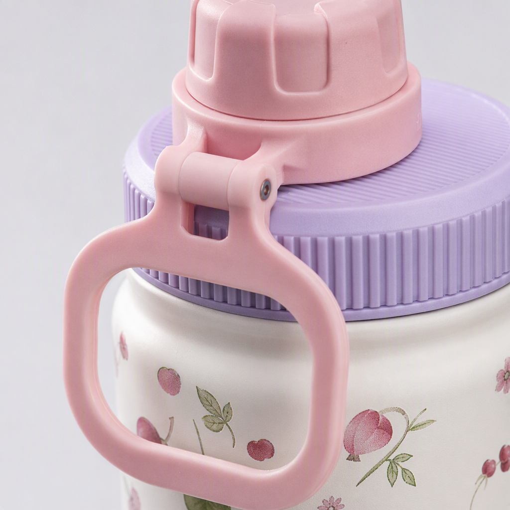 Colorful ceramic cups, household daily necessities, simple and creative drinking cups, student and office tea sets, gifts Application Scenario