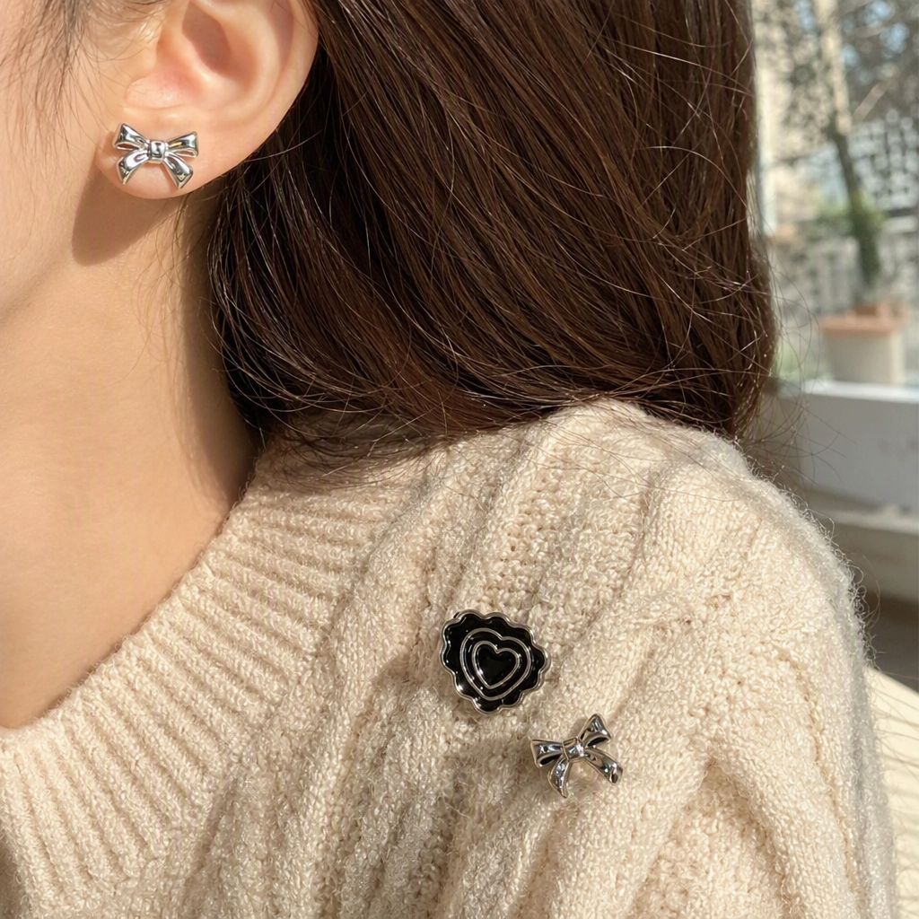 Silver bow decorative accessories, fashionable and versatile handcrafted hair accessories, jewelry accessories, women's gift decorations details Picture