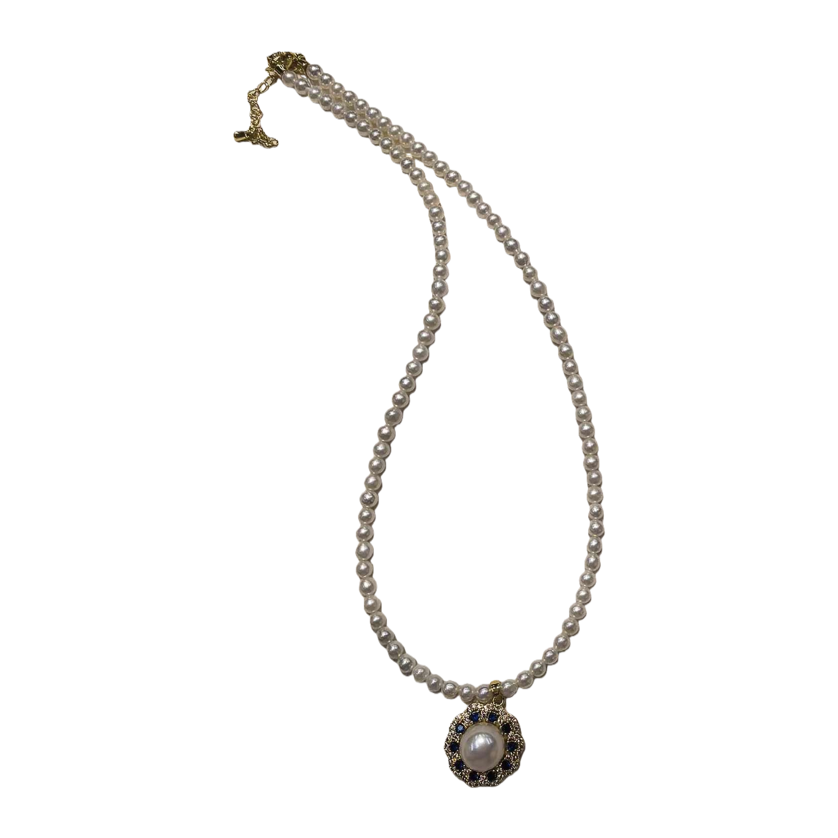 A white pearl necklace with a central sapphire and diamond pendant, an elegant and fashionable women's jewelry gift Item Picture
