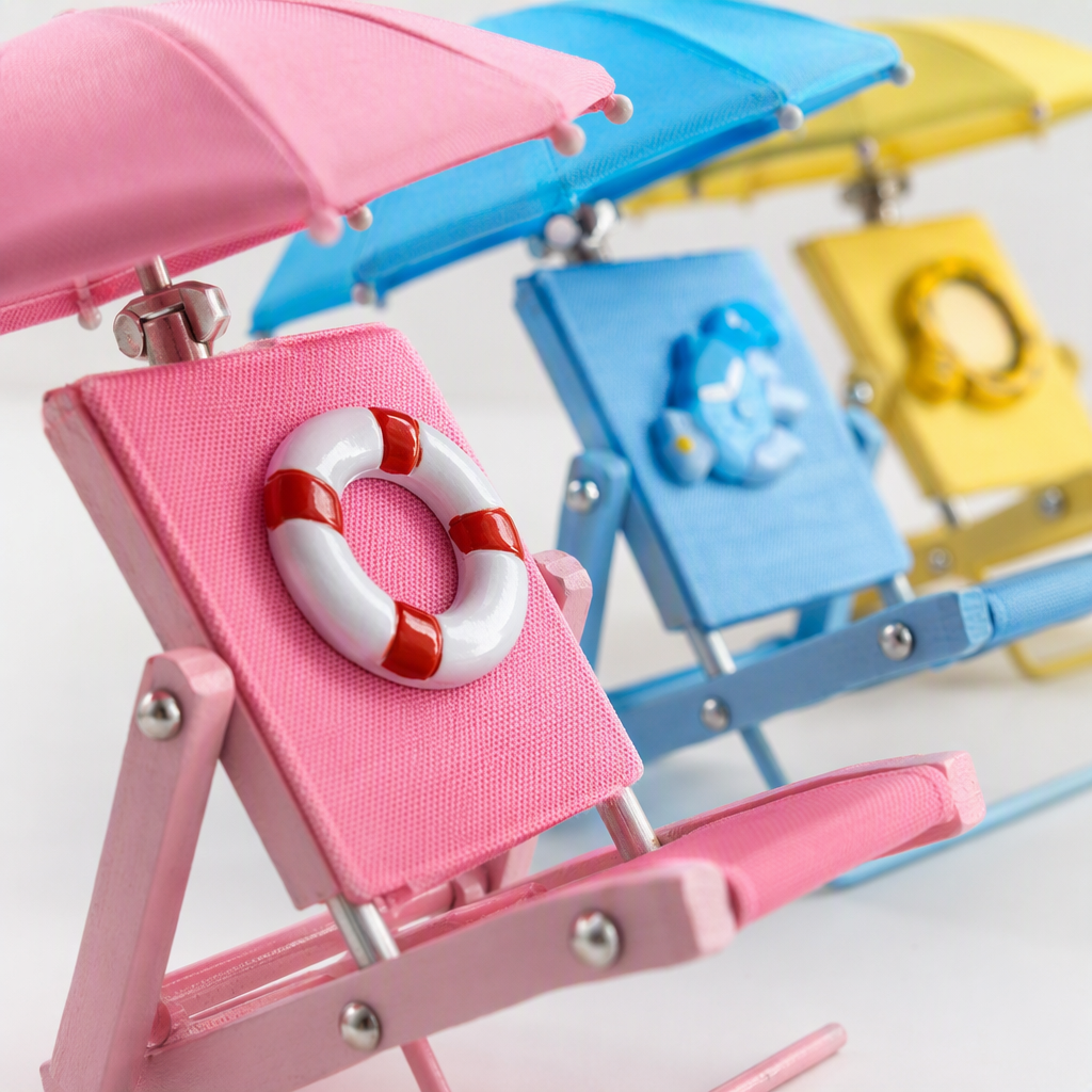 The multi-functional leisure beach chair is an outdoor folding portable leisure furniture, a must-have for sunny and seaside leisure