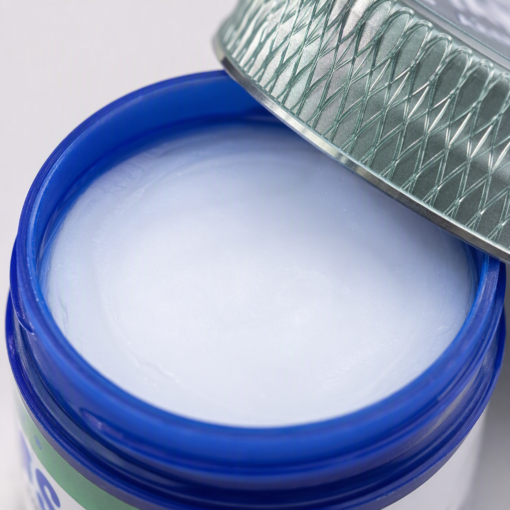VEET SPECIAL VANES Mint Scented Vaseline Cream, green packaging box, blue can, Moisturizing, Repairing and skin care, 50g Application Scenario