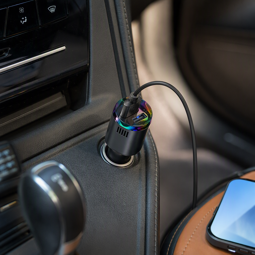 The multi-functional car charger with blue-green packaging is a portable car charger that charges quickly and is compatible with mobile phones and tablets details Picture