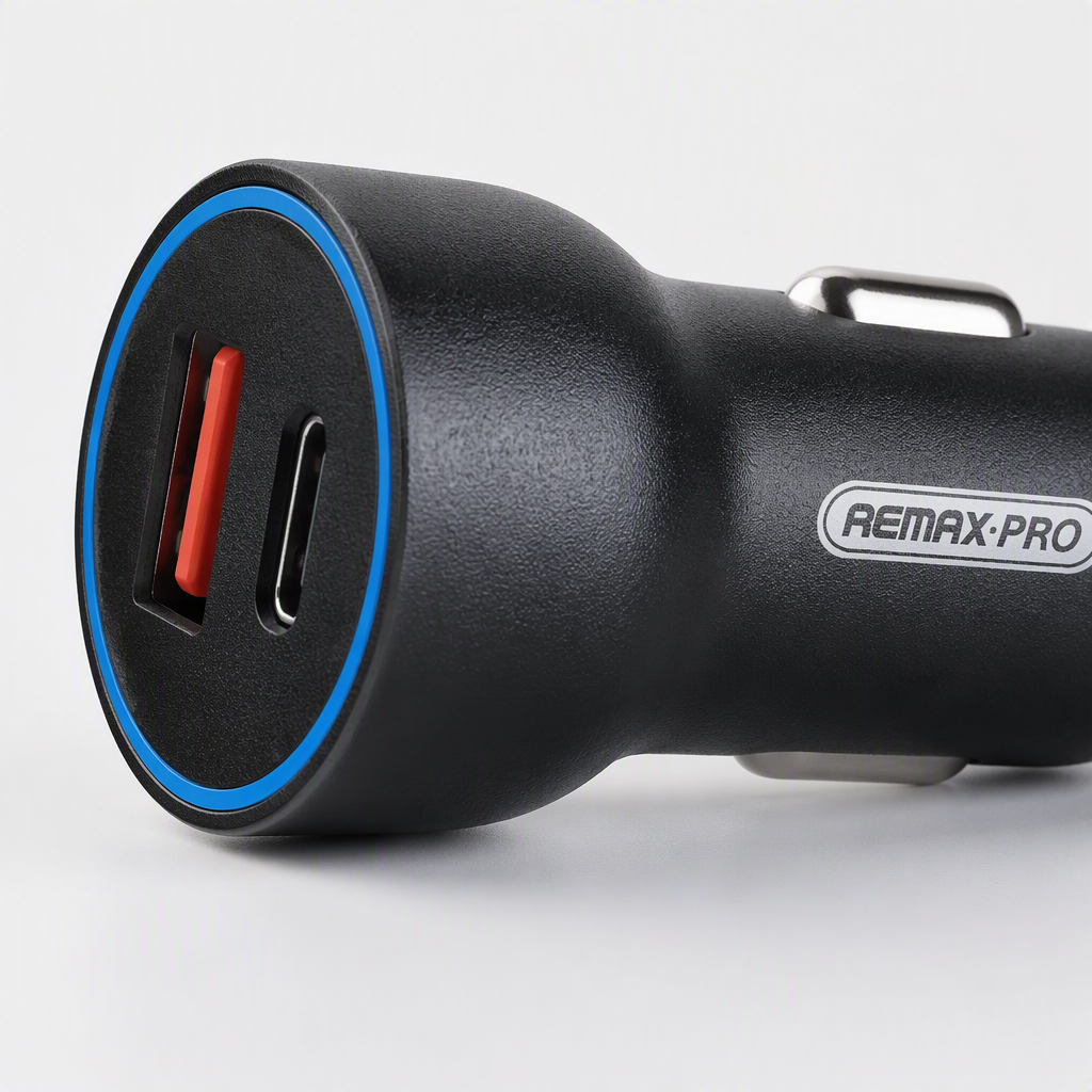 The multi-functional black car charger is suitable for fast charging of mobile phones, tablets and car cigarette lighters. It can be used for two purposes at once Application Scenario