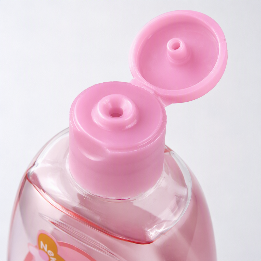Baby soft shampoo botella rosa cuerpo suave nutrición bebé cuidado del cabello fórmula natural especial para niños Application Scenario