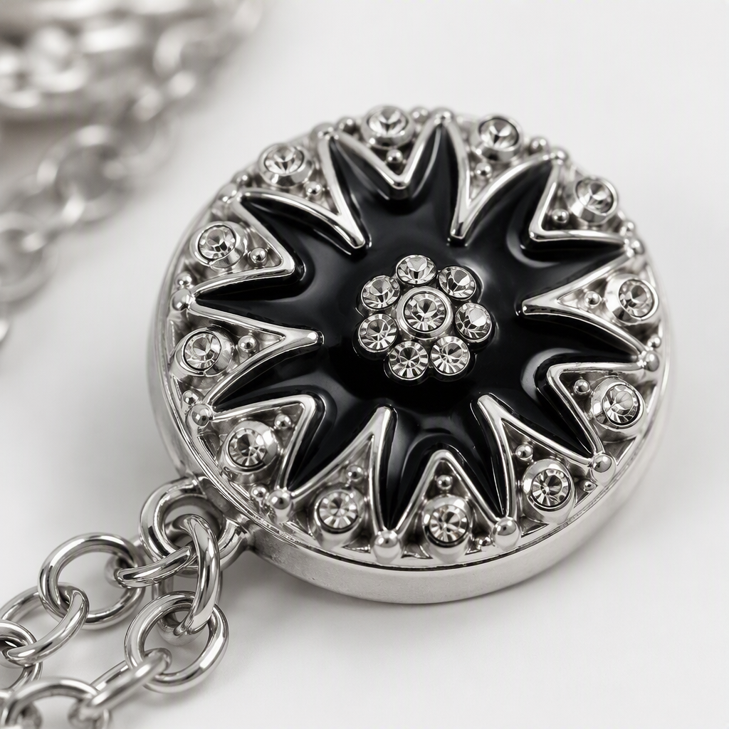 Fashionable silver chain with black background star-shaped decorative fasteners, trendy accessories, handcrafted DIY accessory materials, high-end new chain magnetic buckle silk scarf shawl, fixed pants to shorten, strong magnetic magic tool cufflinks, T-shirt to shorten, butterfly Application Scenario