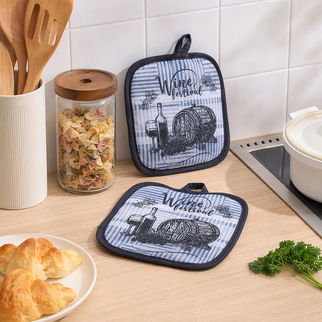 A variety of wine-themed heat insulation pads, oven gloves combination sets, heat-resistant and heat-resistant kitchenware gifts are given away details Picture