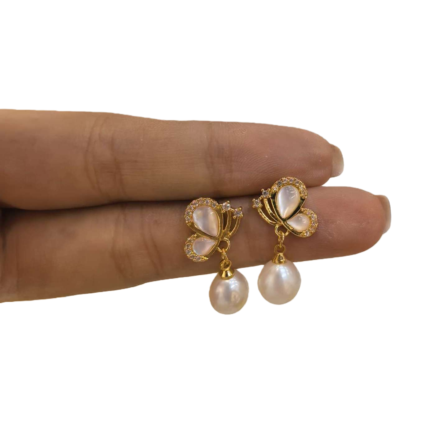 Golden butterfly-shaped earrings set with pearl shells, fashionable and elegant earrings, trendy women's earrings Item Picture