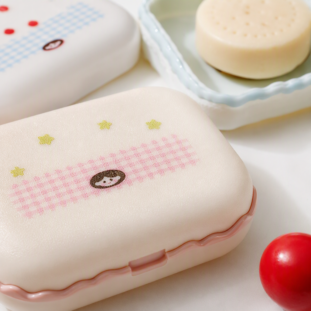 【CL】26Q1#7012 Color cartoon suction Cup Soap box, soap draining tray, ceramic soap rack, multi-functional waterproof storage box, household bathroom products Specification image