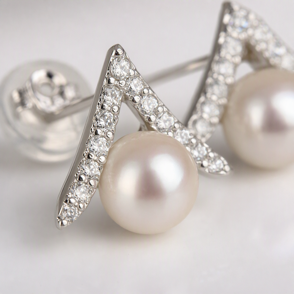 White stud box pearl and diamond earrings, simple and fashionable women's earrings gift box packaging with accessories Application Scenario