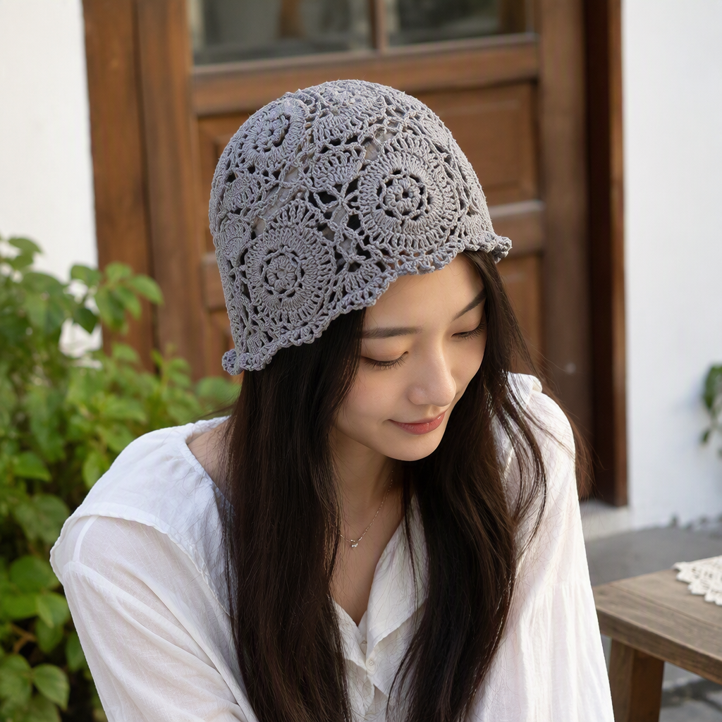 This multi-color crocheted flower-patterned fashionable hat is a versatile and warm choice for women in spring and autumn details Picture