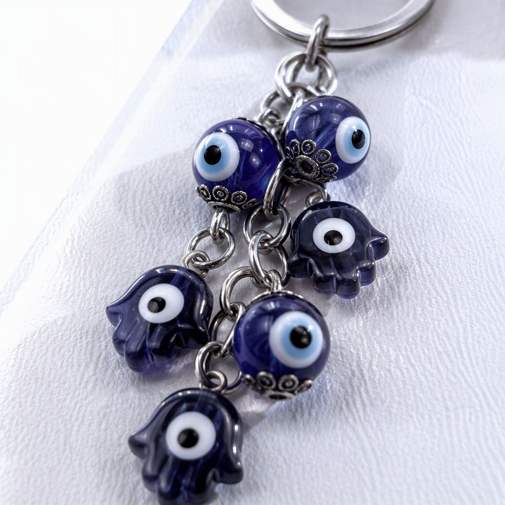 Silver keychain, Devil's Eye pendant, creative and personalized key chain, fashionable and trendy accessory gift Application Scenario