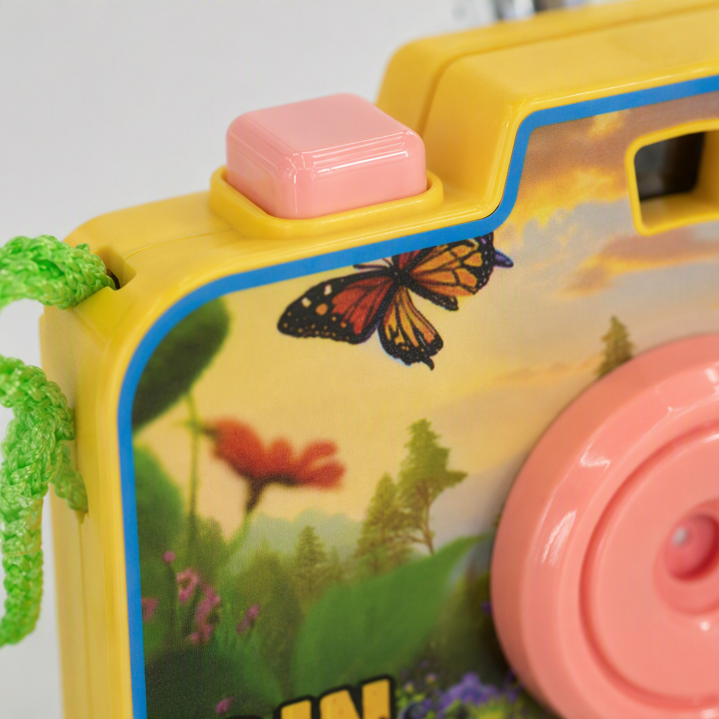 Dinosaur toy camera, children's simulation viewfinder camera, boy playing house, small toy with lanyard Application Scenario