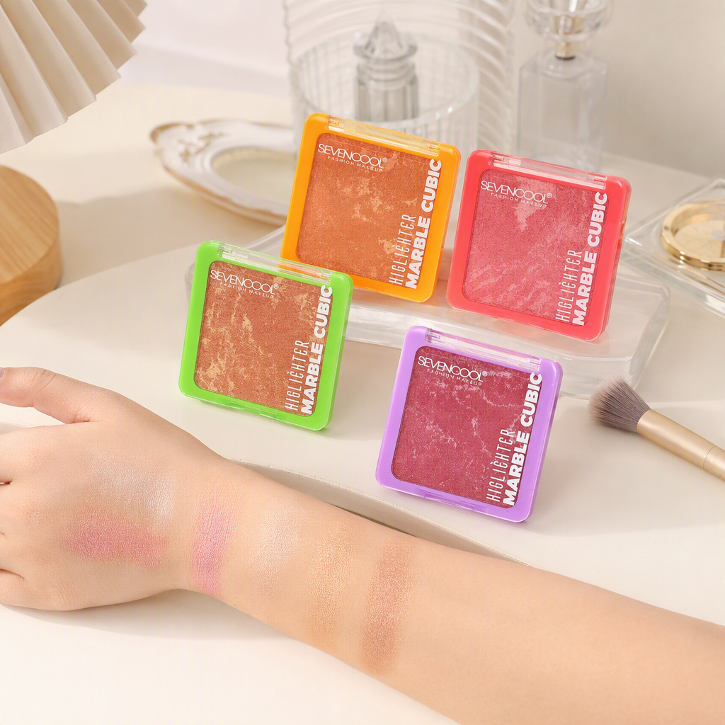 Soft mist oil-control powder, long-lasting setting powder, honey powder foundation, touch-up, natural matte finish, light and thin, does not clog pores Application Scenario