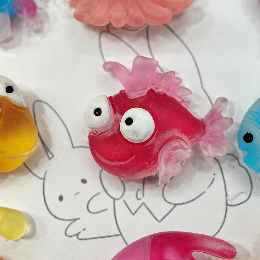 Colorful Marine biological shaped accessories, creative, personalized, fashionable and trendy accessory gift collection Application Scenario