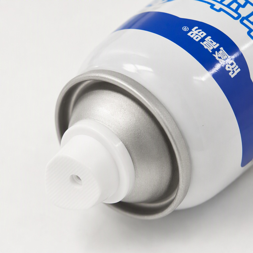 Pet insect repellent spray, white portable can, pet insect control and killing, flea and flea prevention, mosquito repellent, pet care products Application Scenario
