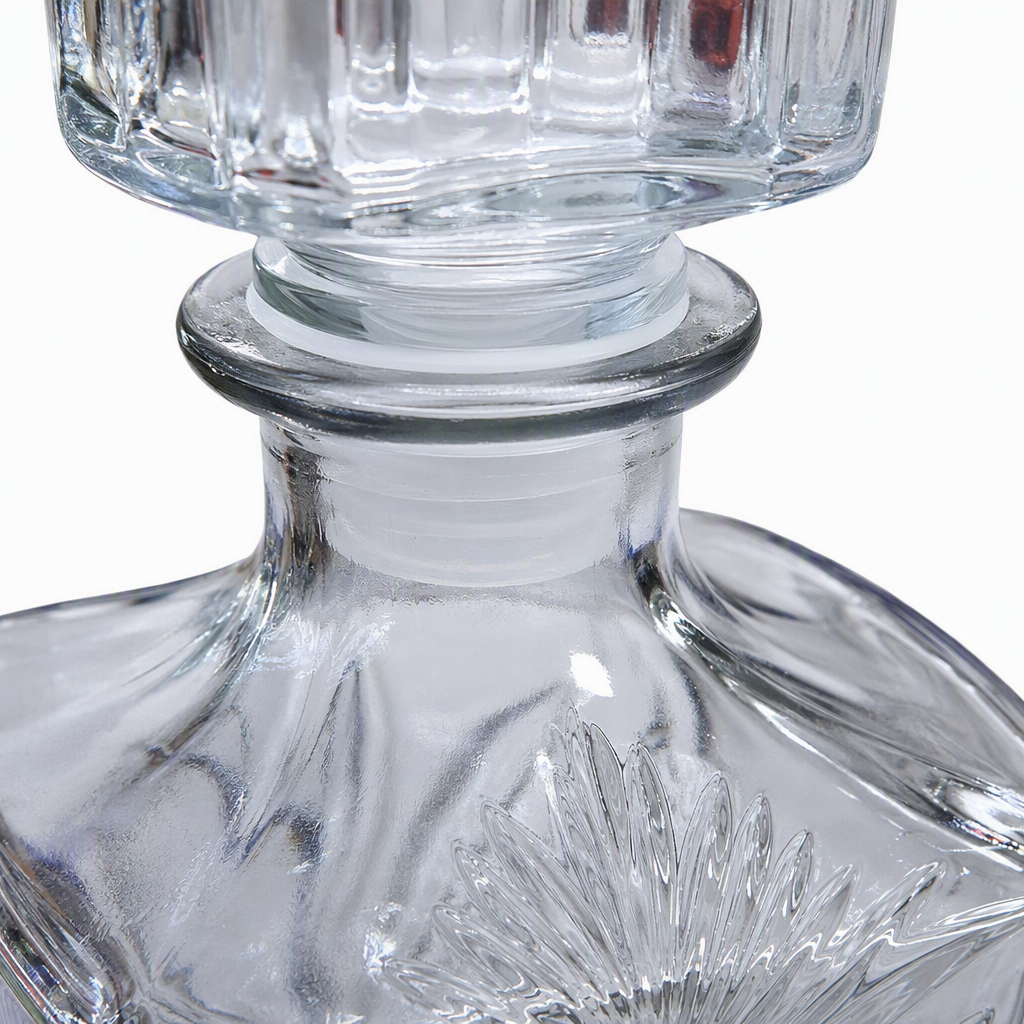 Elegant transparent glass wine bottles with various capacities are suitable for home bar decoration and collection of wine utensils Application Scenario