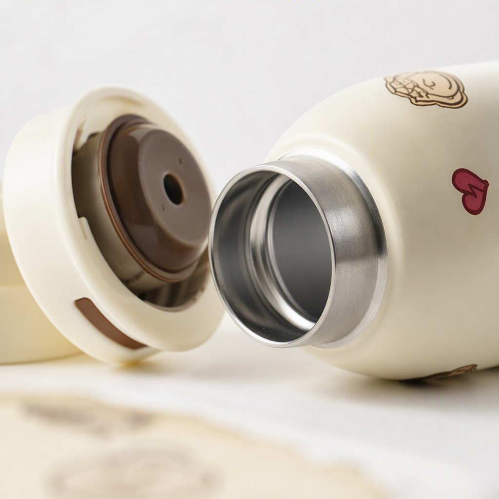 【OSEO】26Q3#0256 Cartoon Snoopy Warm Little Milk Pot Insulated Cup Student Portable Insulated Bottle for men and women Specification image