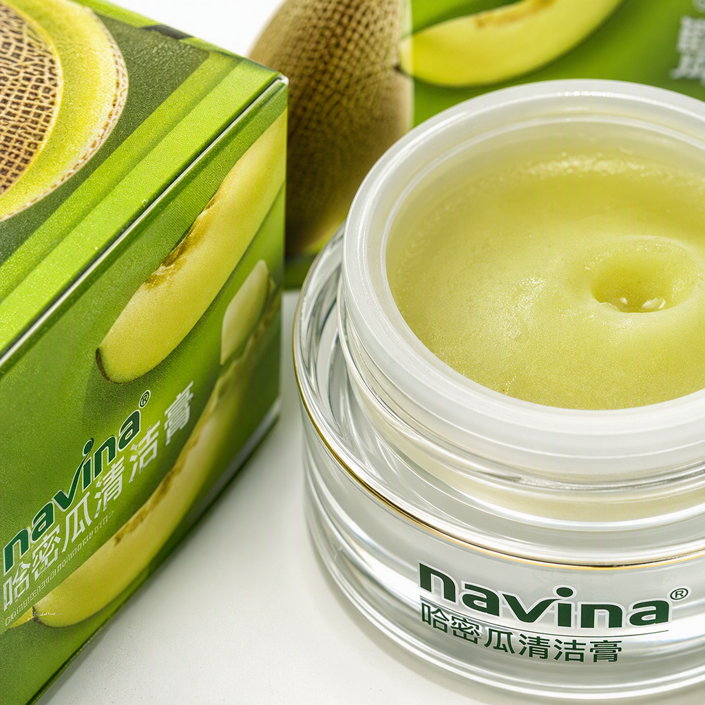 The Green melon theme Deep Makeup Remover Cream gently cleanses, hydrates and moisturizes the makeup remover lotion to care for the skin Application Scenario