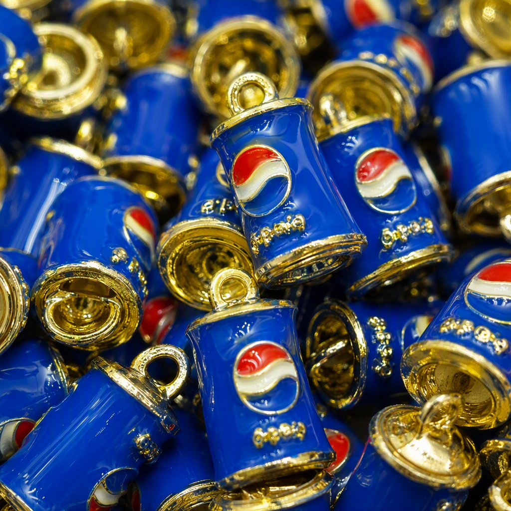 Blue Pepsi-Cola can-shaped pendant is a fashionable, individual and trendy gift accessory Application Scenario