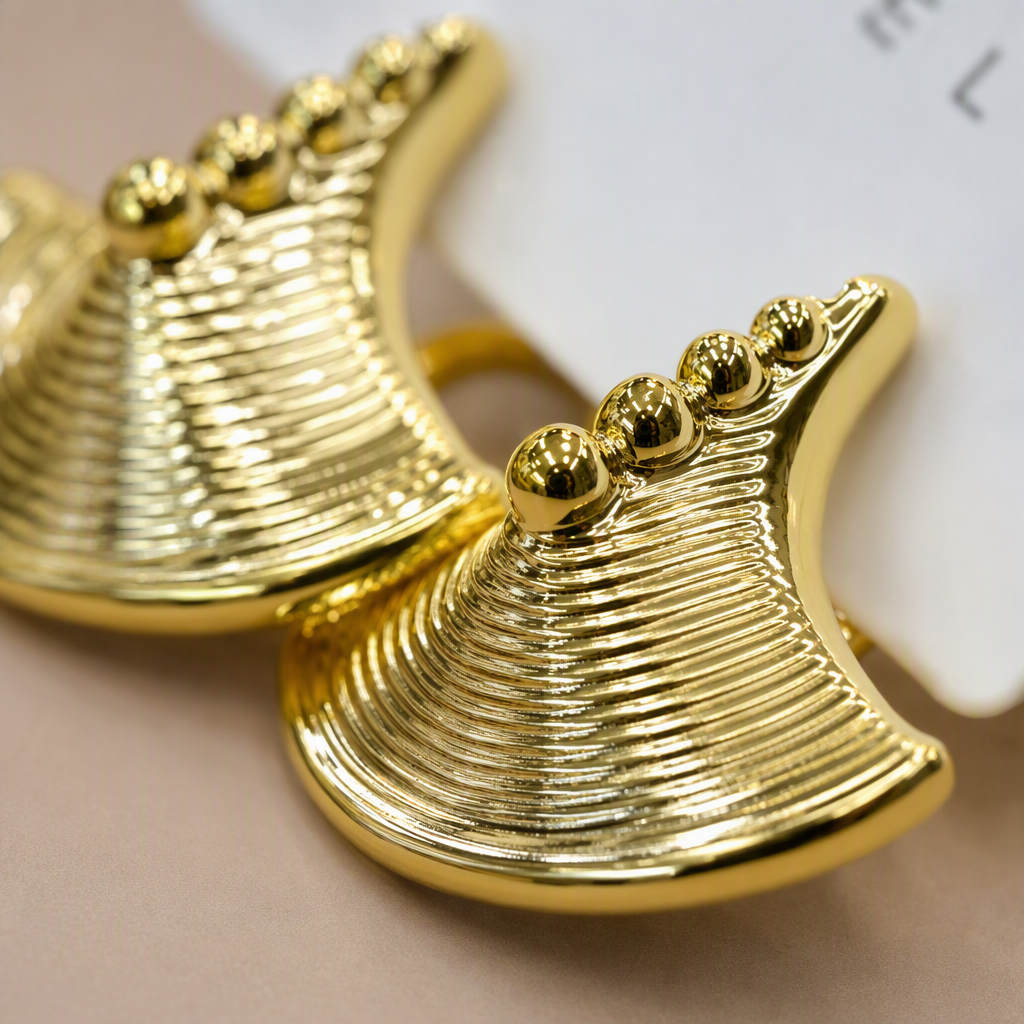 Retro luz lujo industria pesada textura sensación earwear premium sensación versatilidad accesorios de temperamento sensación atmósfera viaje colgante mujer Item Picture
