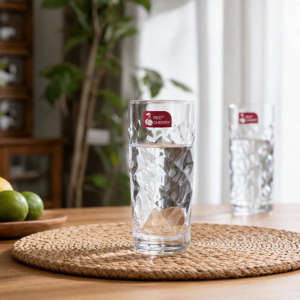 A set of transparent tall glass wine glasses for wine, beer and beverages details Picture