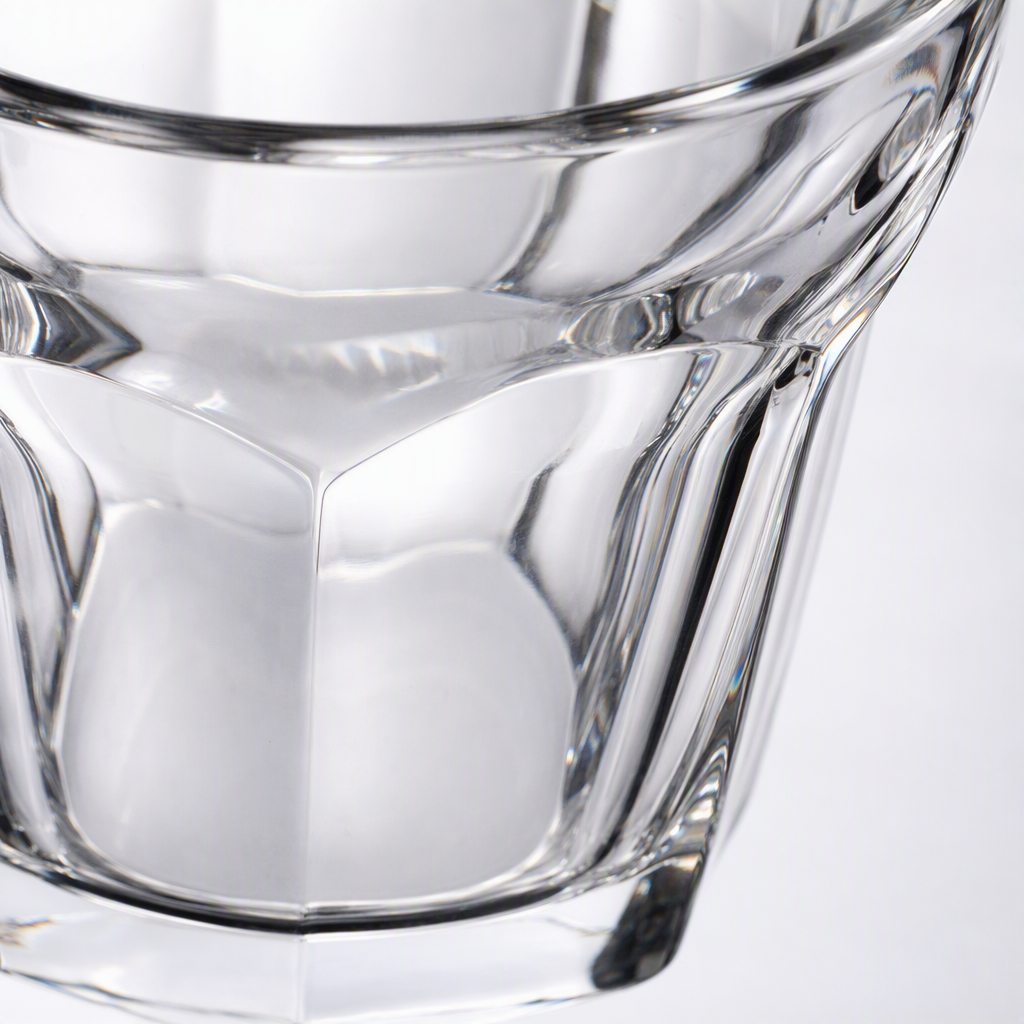 Wholesale red cherry, various styles of daily household glass cups, drinking cups, and small water cups. 163936814 Application Scenario