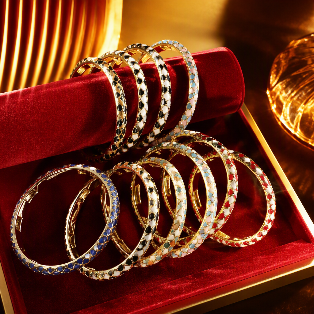 Fashionable bracelet, simple and versatile metal bracelet, trendy and personalized bracelet, ladies' accessory details Picture