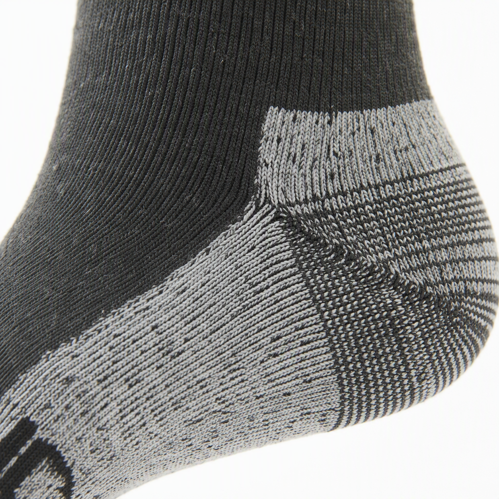 JUNGLE KING Comfortable, breathable, casual and sporty thigh-high socks for both men and women, thin and versatile, trendy and versatile in multiple colors to choose from Application Scenario