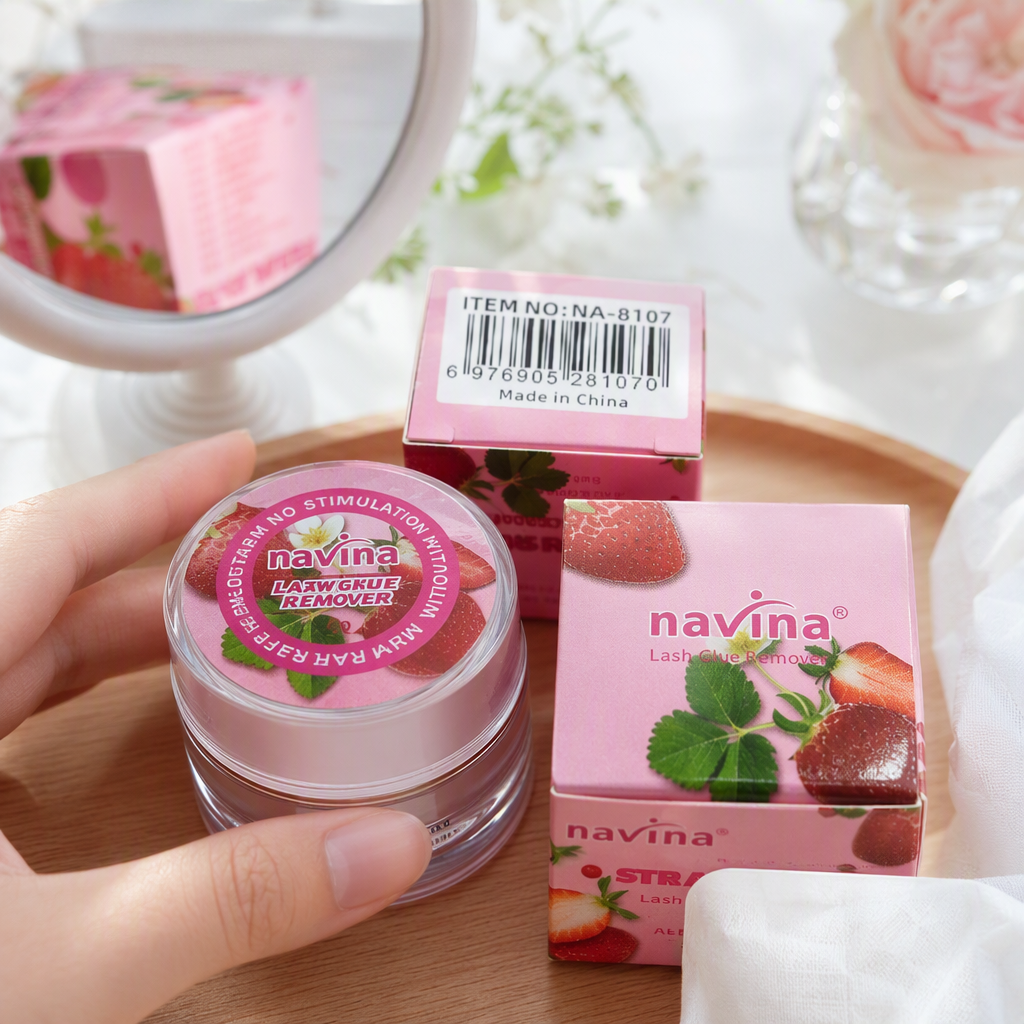 The strawberry-scented pink makeup remover cream is gentle, deeply cleansing, moisturizing and nourishing. It is suitable for facial, eye and lip makeup removal products details Picture