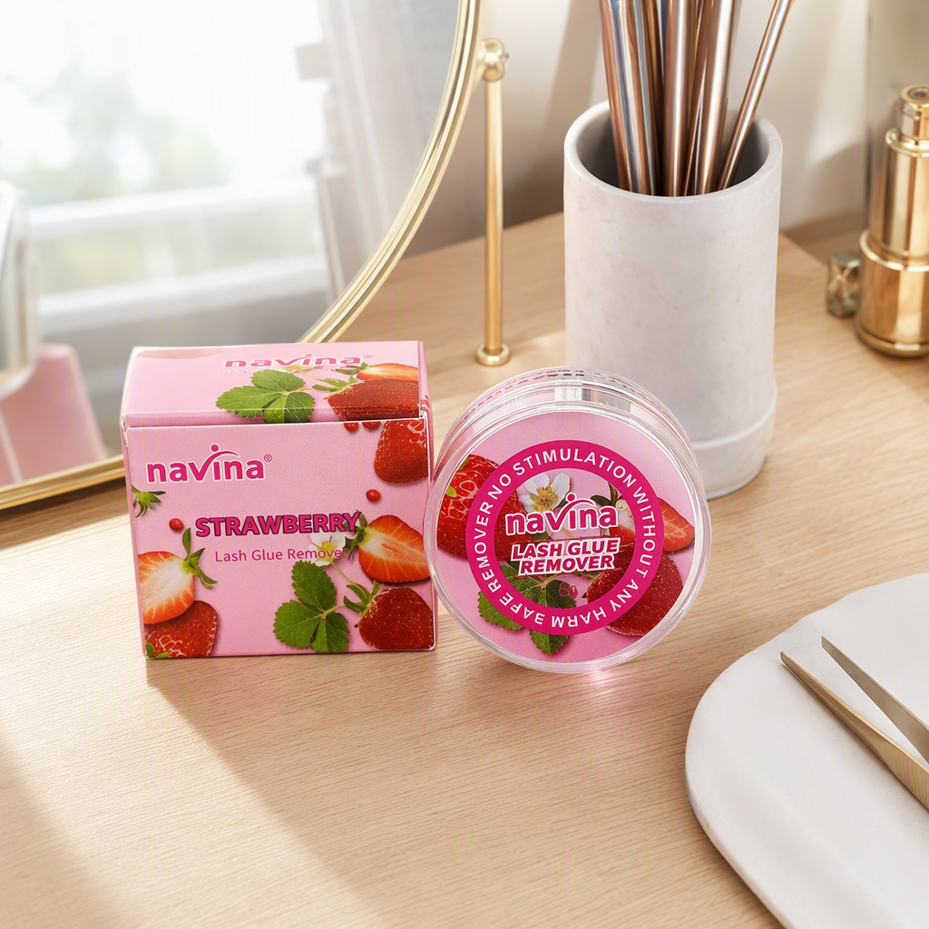 Navina Strawberry-flavored Makeup Remover Cream in pink packaging, gentle, deep cleansing, moisturizing and nourishing makeup remover lotion details Picture