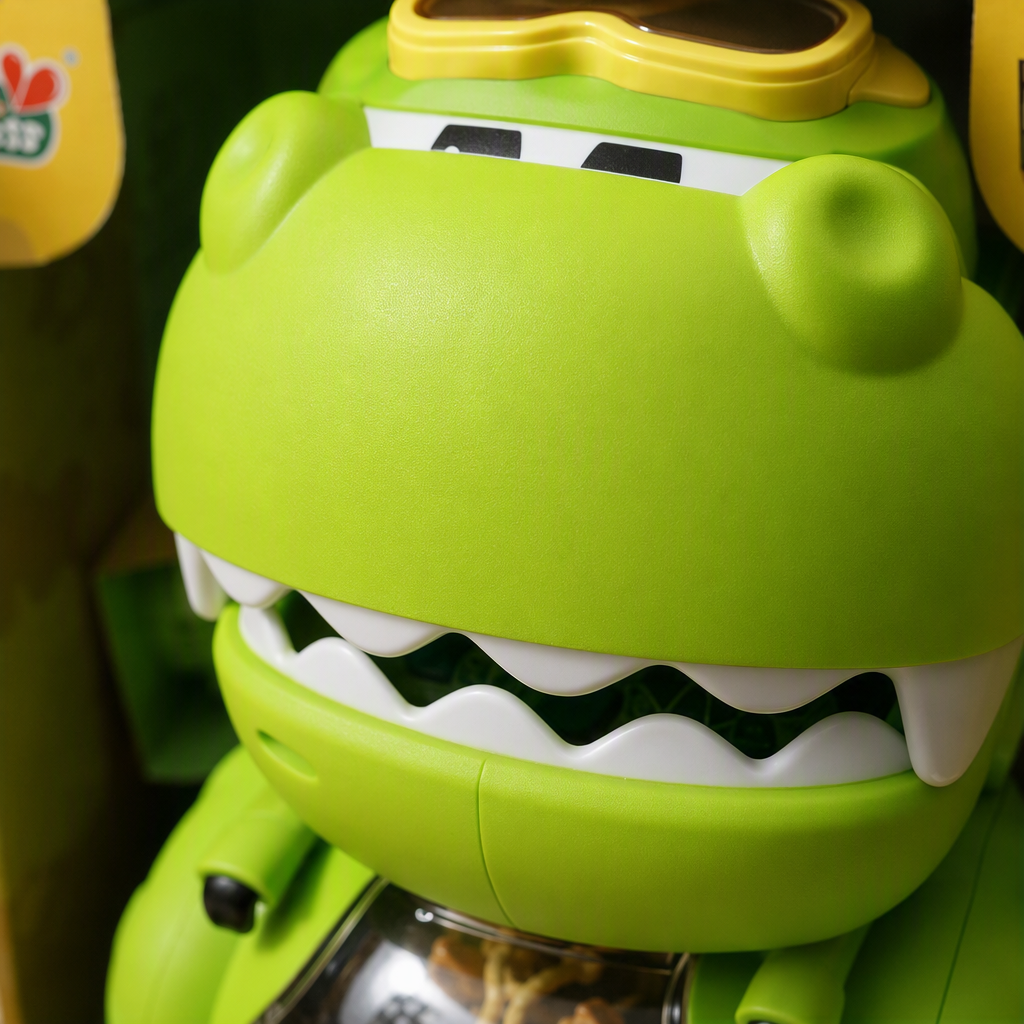 Little Actress has a big mouth for storing dinosaurs Item Picture